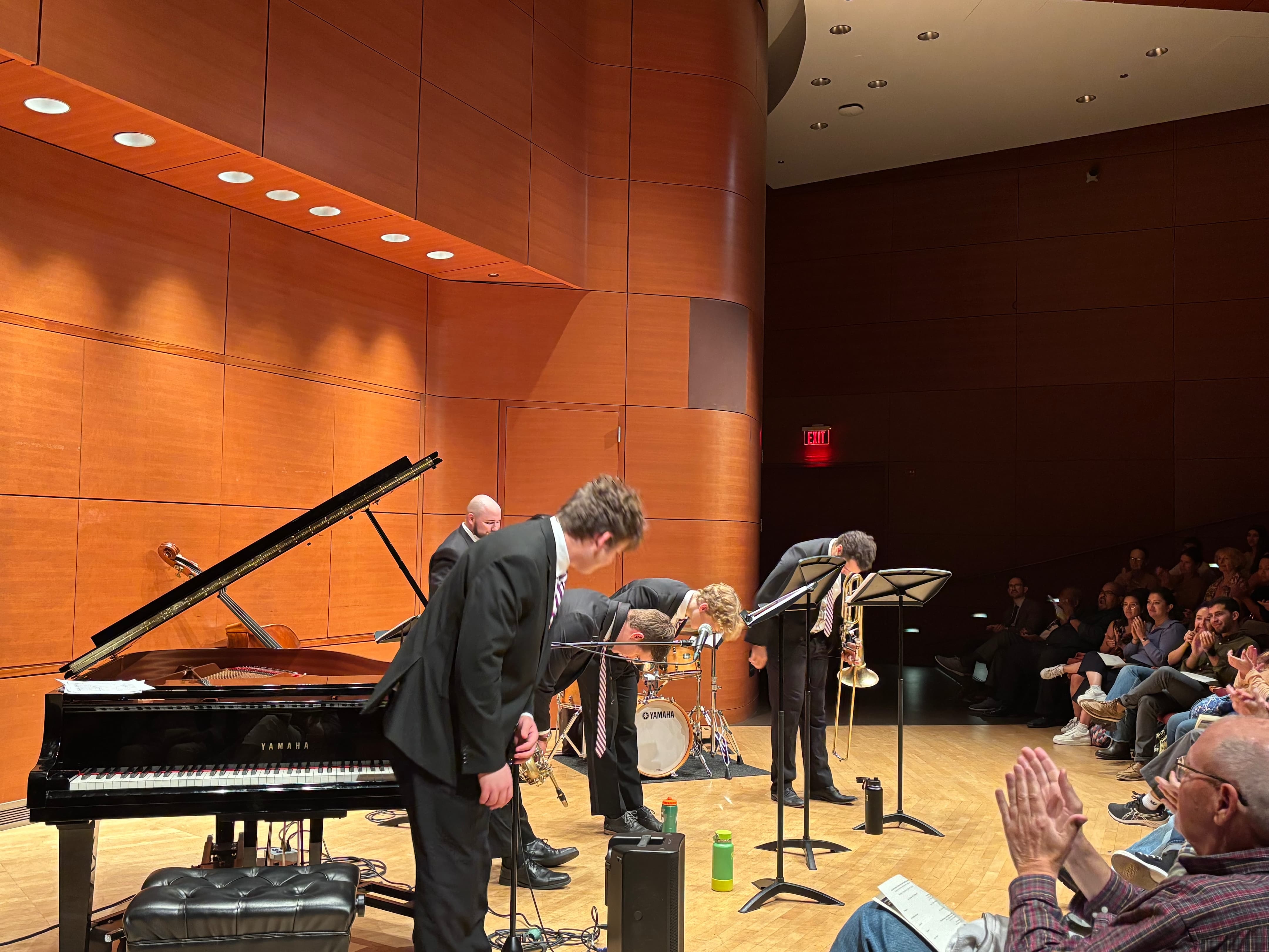 Picture of Kevin Fort Jazz Ensemble bowing after concert